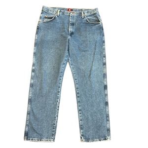 WRANGLER MENS DENIM JEANS 38 x 32 COWBOY CUT RELAXED STRAIGHT LEG